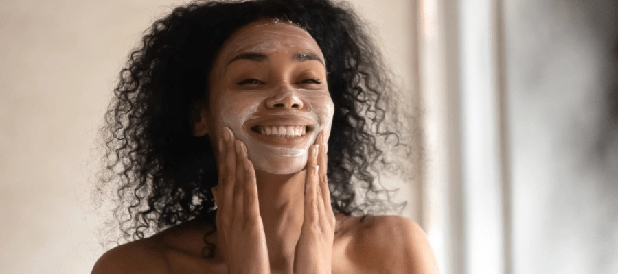 Como esfoliar a pele do corpo e do rosto em casa?
